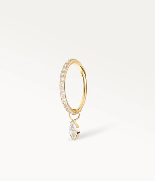 Pendiente de aro Rosée para el lóbulo color dorado, engastado con pequeñas piedras y colgante en forma de marquesa, vista de tres cuartos.