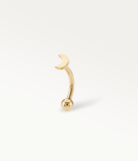 Elara Banane doré, croissant de lune lisse sur tige courbe, vue de trois quarts.