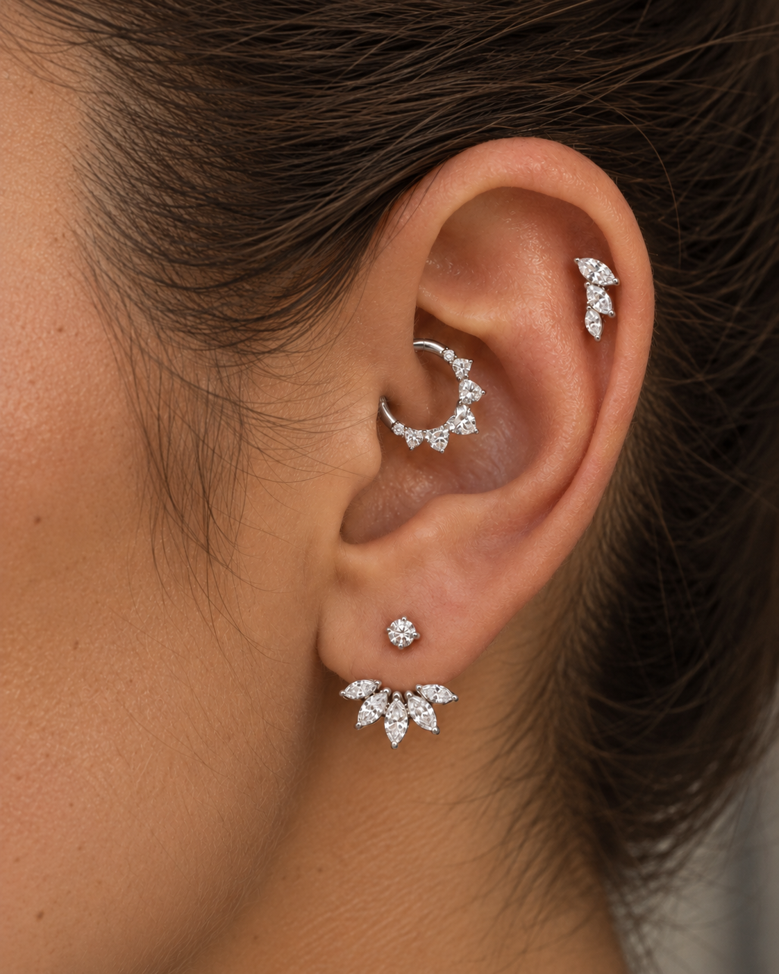 Azur ear stack in a white-gold-coloured finish, Solstice Bijoux