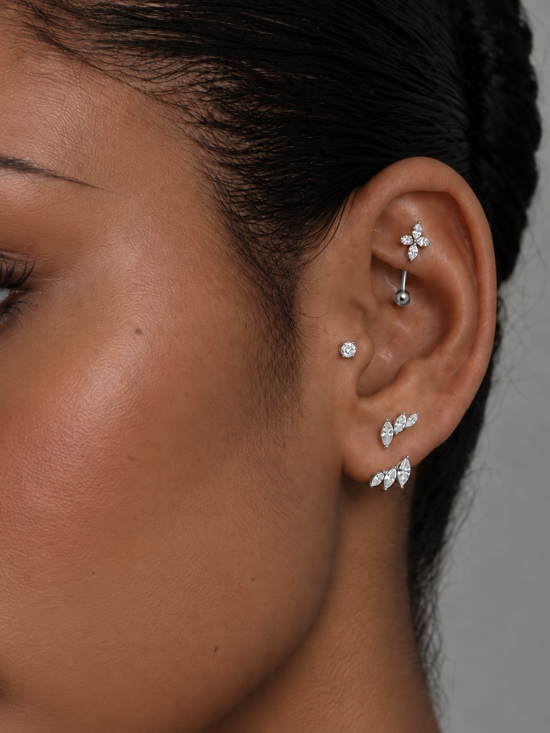 Délicate ear stack in a white-gold-coloured finish, Solstice Bijoux